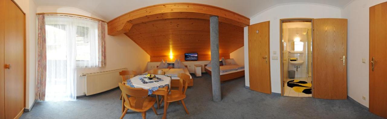 Gaestehaus Standardhaus Saalbach-Hinterglemm Zewnętrze zdjęcie
