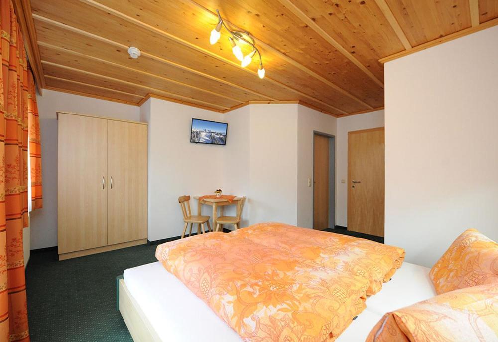 Gaestehaus Standardhaus Saalbach-Hinterglemm Zewnętrze zdjęcie