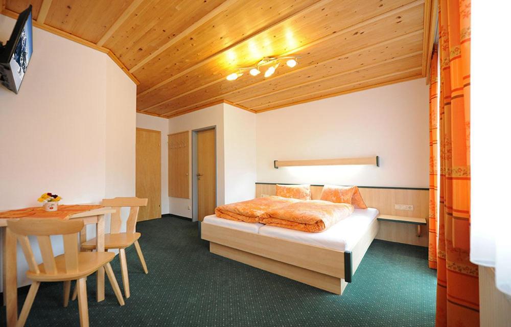Gaestehaus Standardhaus Saalbach-Hinterglemm Zewnętrze zdjęcie