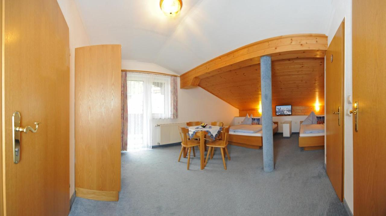 Gaestehaus Standardhaus Saalbach-Hinterglemm Zewnętrze zdjęcie