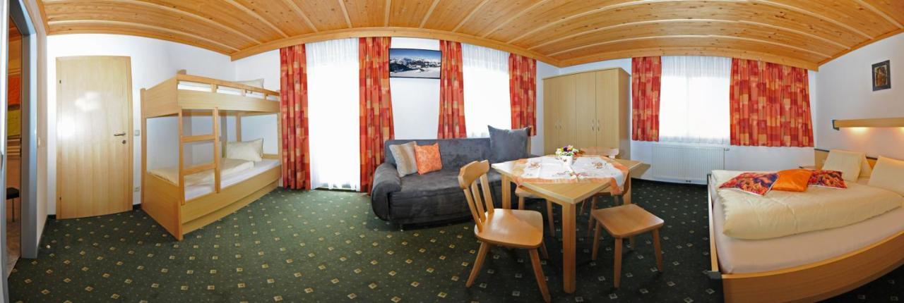 Gaestehaus Standardhaus Saalbach-Hinterglemm Zewnętrze zdjęcie